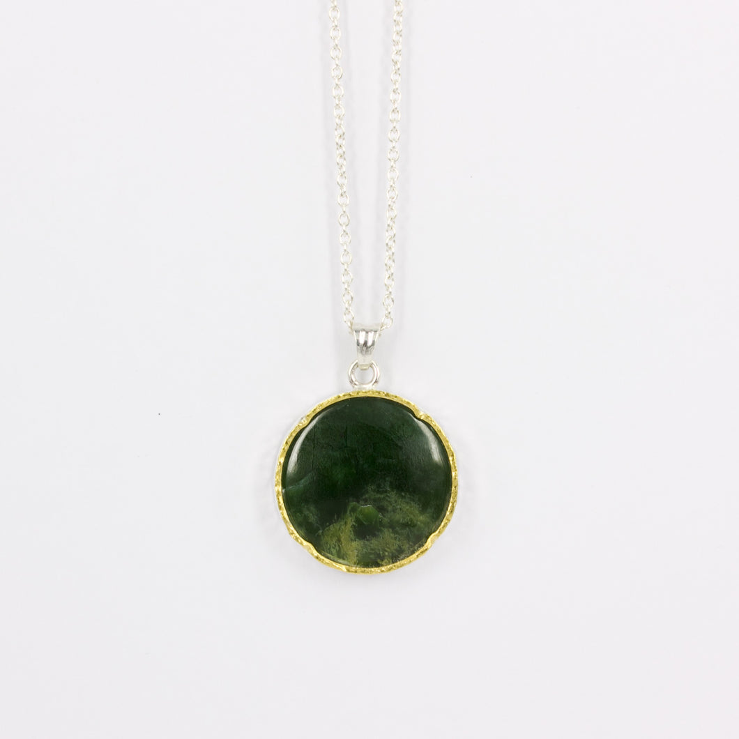 DM274C: Large pounamu disc pendant