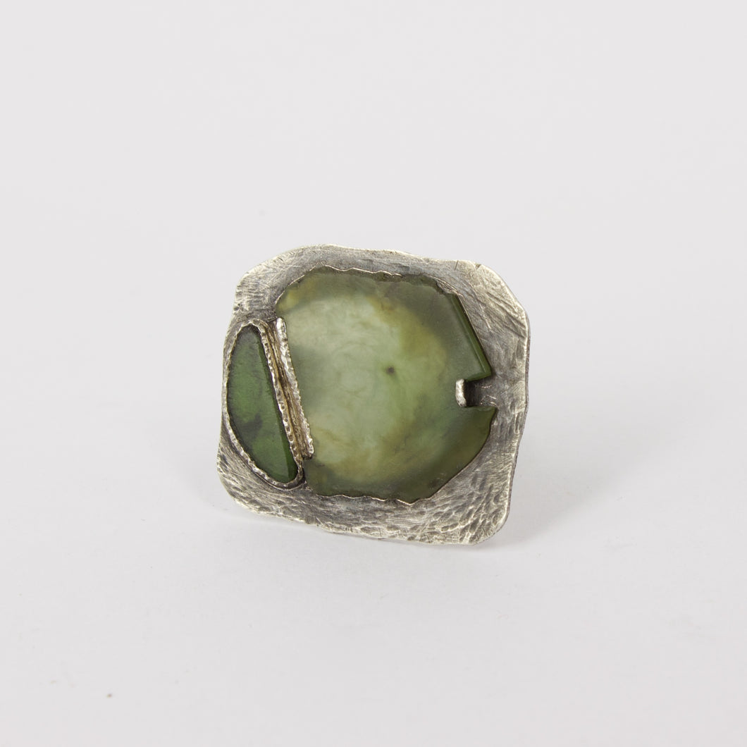 JMR251: Pounamu and recylced sterling silver ring