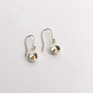 DH222: Gold dot drop earrings