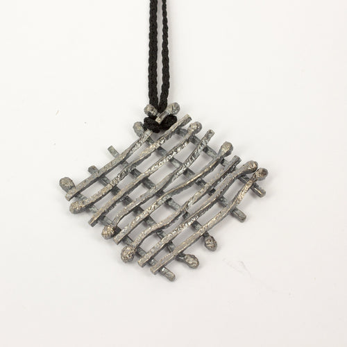DM343C: Raft pendant