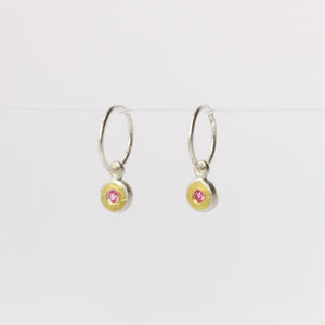 LA99l Tiny disc earrings with pink sapphires