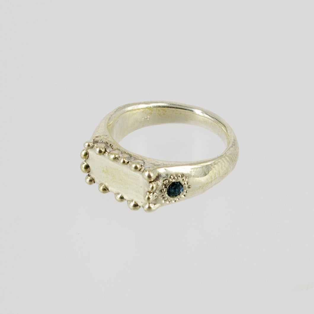 MM08: Sandcastle signet ring