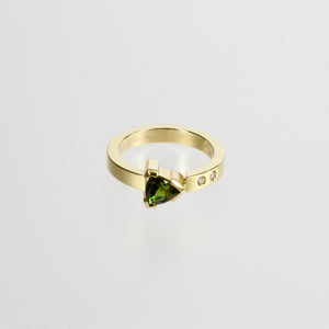 RMO36: Green tourmaline and diamond ring