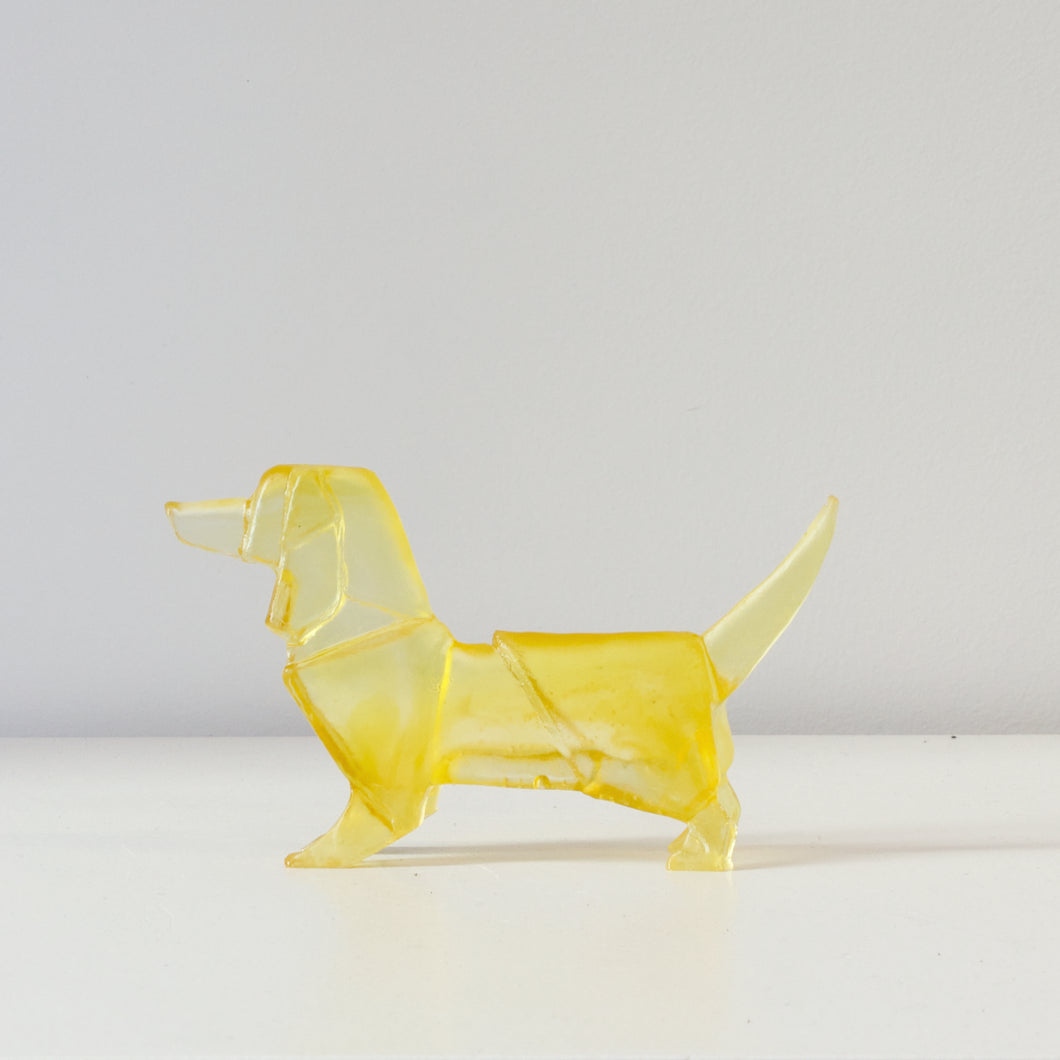 TBA70: Origami schnitzel dog - pale yellow